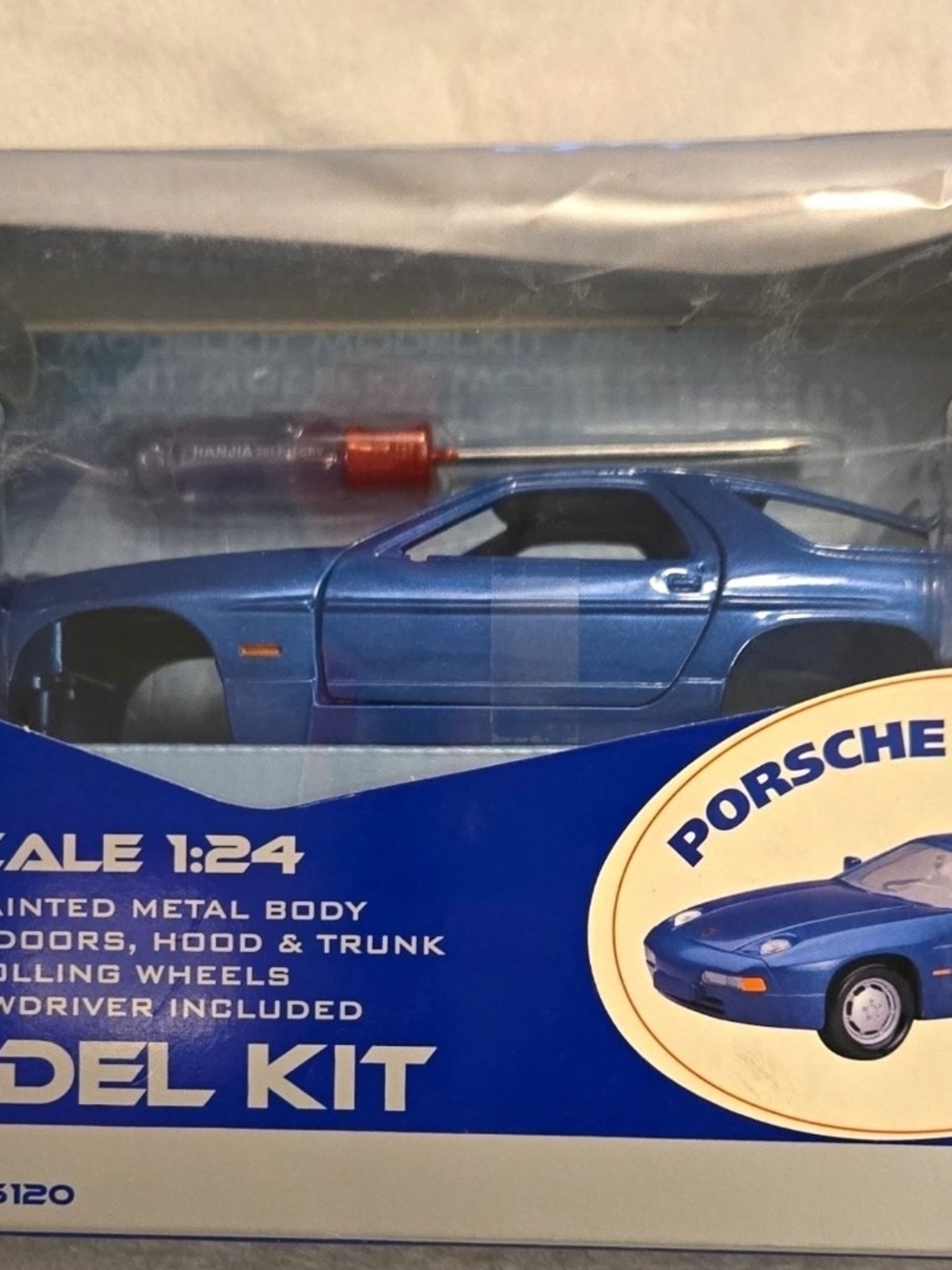 Motor Max Porsche 928 S4 1:24 Blue Model Kit Opening Parts MPN 75120